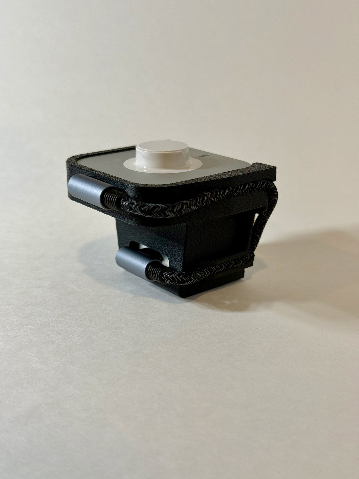 Oura Ring 4 & 5 Charging Dock — Vertical Outlet